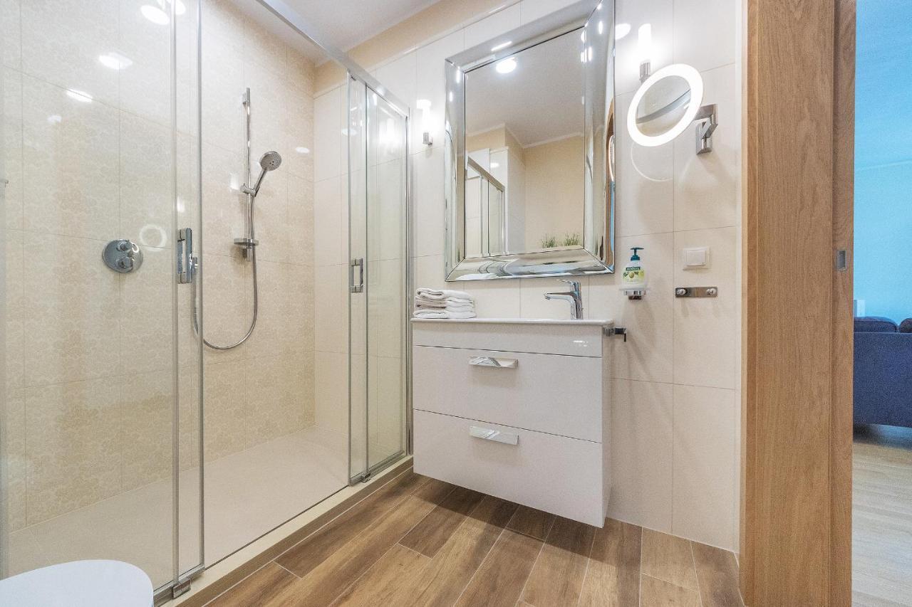 Pomorskie Apartamenty Bernadowska Green Deluxe グディニャ エクステリア 写真